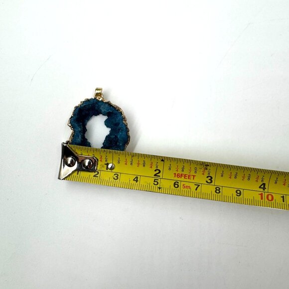 Blue Druzy Geode with an gold-plated edge Boho Gypsy Pendant - Picture 11 of 11
